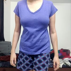 Violet tshirt